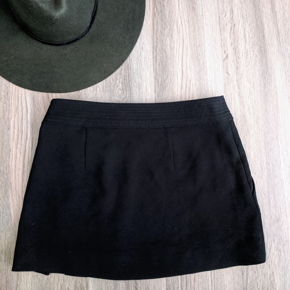 Wilfred Black Wrap Mini Skirt Size XS - Picture 2 of 7